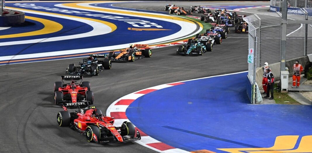 formula-1,-gran-premio-de-singapur,-en-vivo:-sainz-desde-la-pole-y-los-red-bull-retrasados-en-la-noche-asiatica